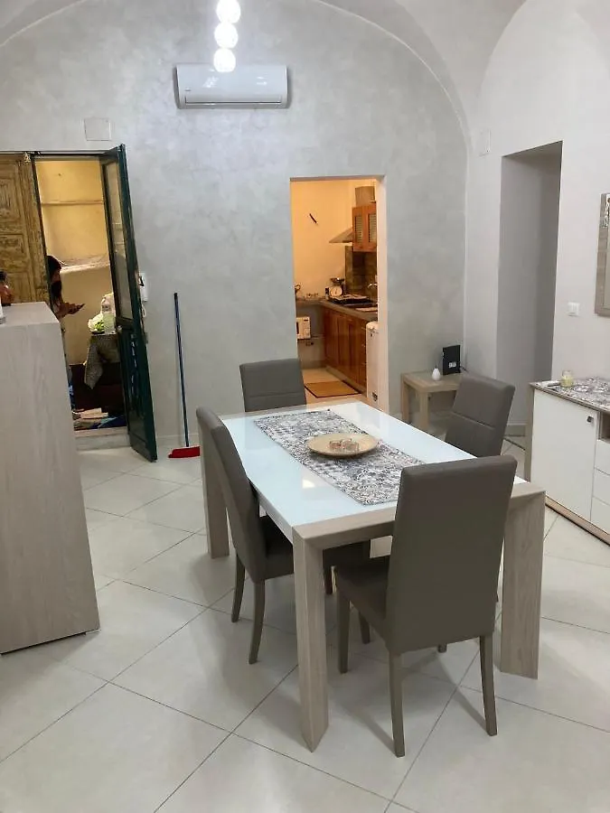 Appartamento La Casa Di Joant Aeroporto di Catania Fontana Rossa 0*,